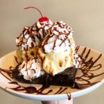 brownie sundae dessert
